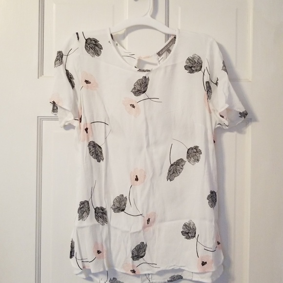 Clothes - Picture 2 of 2